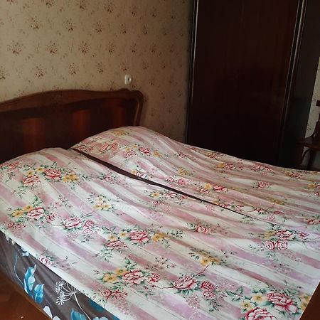 Hotel In Chiatura Bagian luar foto