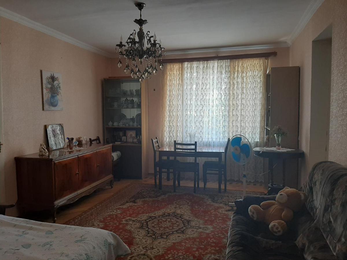 Hotel In Chiatura Bagian luar foto